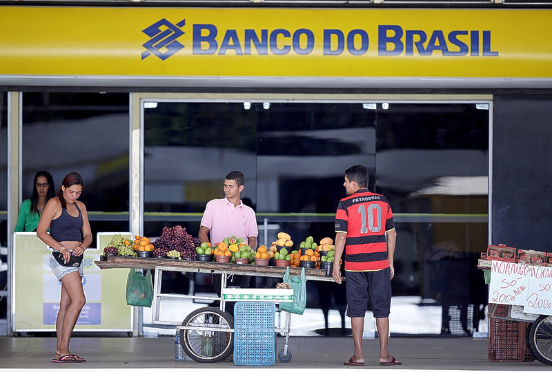 Banco do Brasil plans reforms after failed privatization bid
